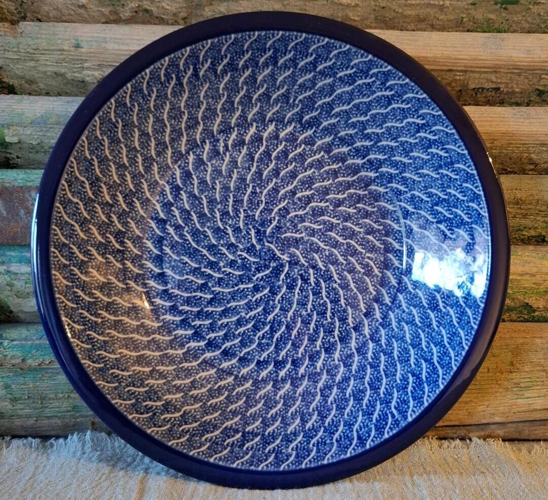 026* Bunzlau Bord Diep 21cm Waves 2964x Maria Starzyk