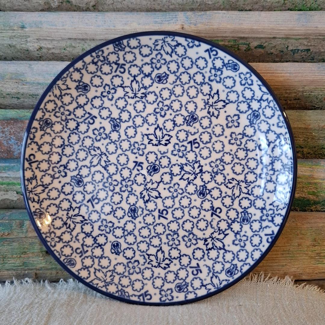 086 Bunzlau Bord 20cm 3355x Karolina Sliwinska