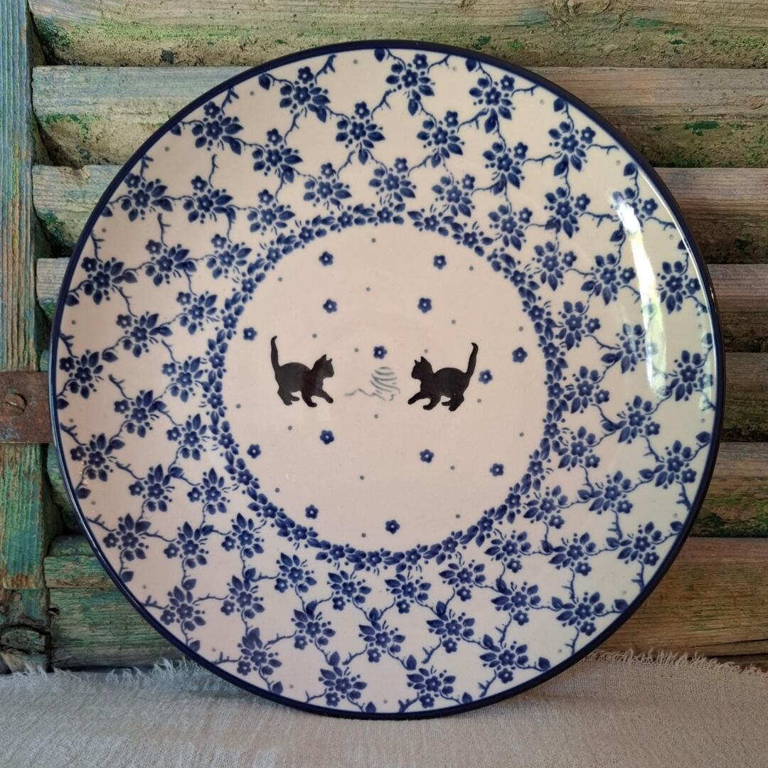257* Bunzlau Bord 25.5cm CatsBlueWool 2588x